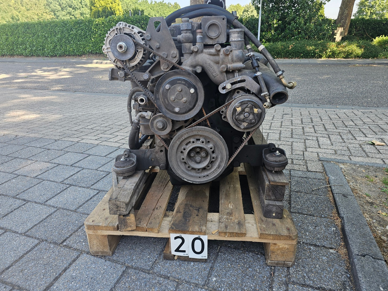 Deutz TCD 2012 L04 2V - Motor: das Bild 4 Deutz TCD 2012 L04 2V - Motor: das Bild 4