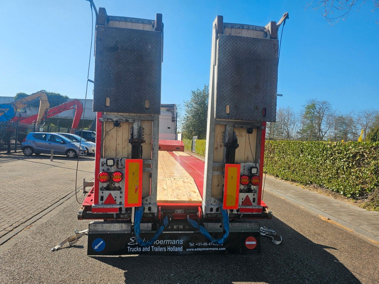 Hangler SVS-H 580 Semie Tieflader Mit Rampen - Tieflader Auflieger: das Bild 5 Hangler SVS-H 580 Semie Tieflader Mit Rampen - Tieflader Auflieger: das Bild 5