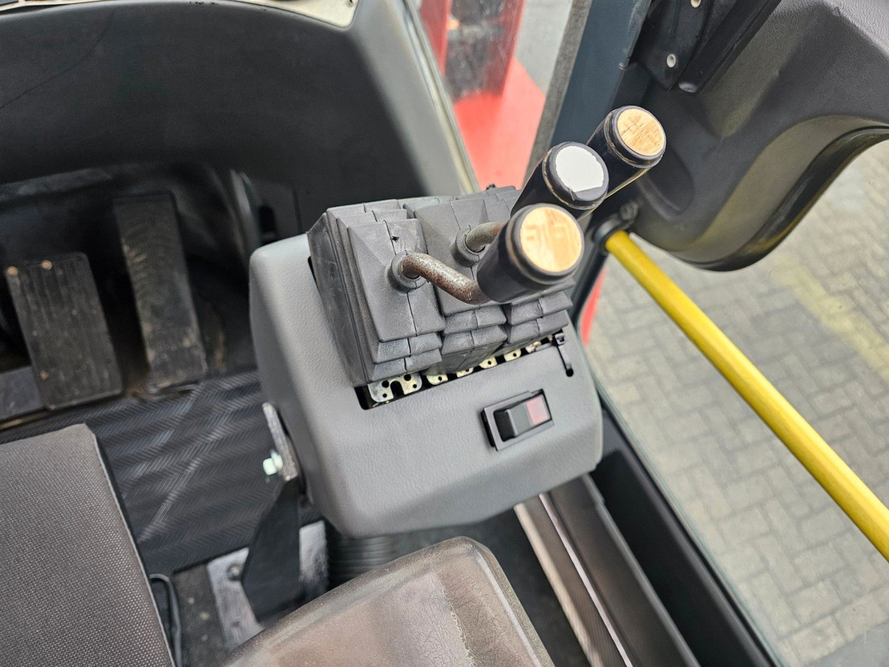 Dieselstapler Kalmar DCE 160-6 Diesel: das Bild 12