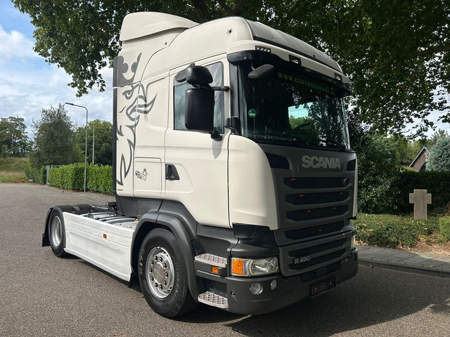 Scania R490 - Sattelzugmaschine: das Bild 4 Scania R490 - Sattelzugmaschine: das Bild 4