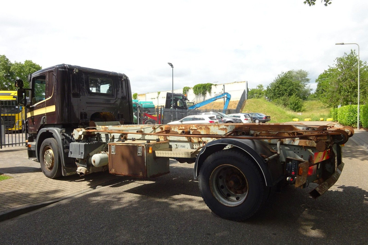 Scania P230 Cp16 - Abrollkipper: das Bild 4 Scania P230 Cp16 - Abrollkipper: das Bild 4