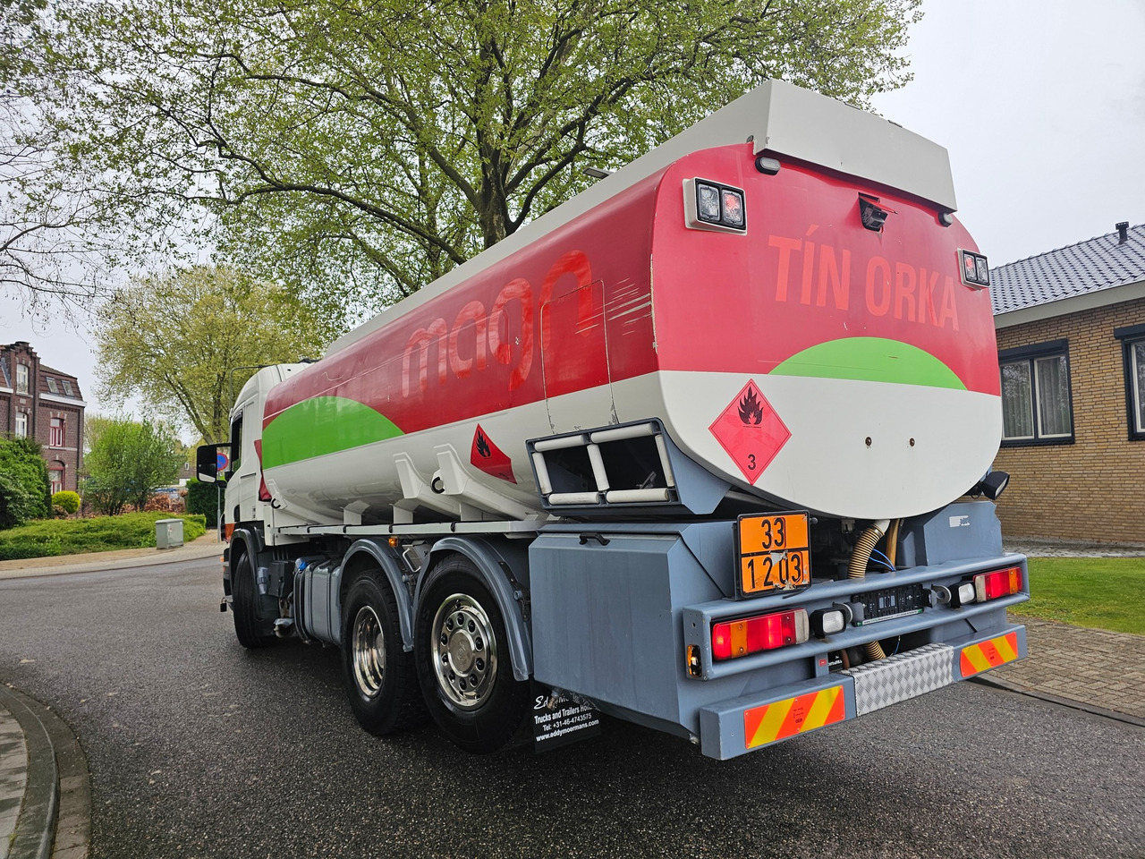 Scania P420 Cp 19 6x2*4 - Tankwagen: das Bild 2 Scania P420 Cp 19 6x2*4 - Tankwagen: das Bild 2