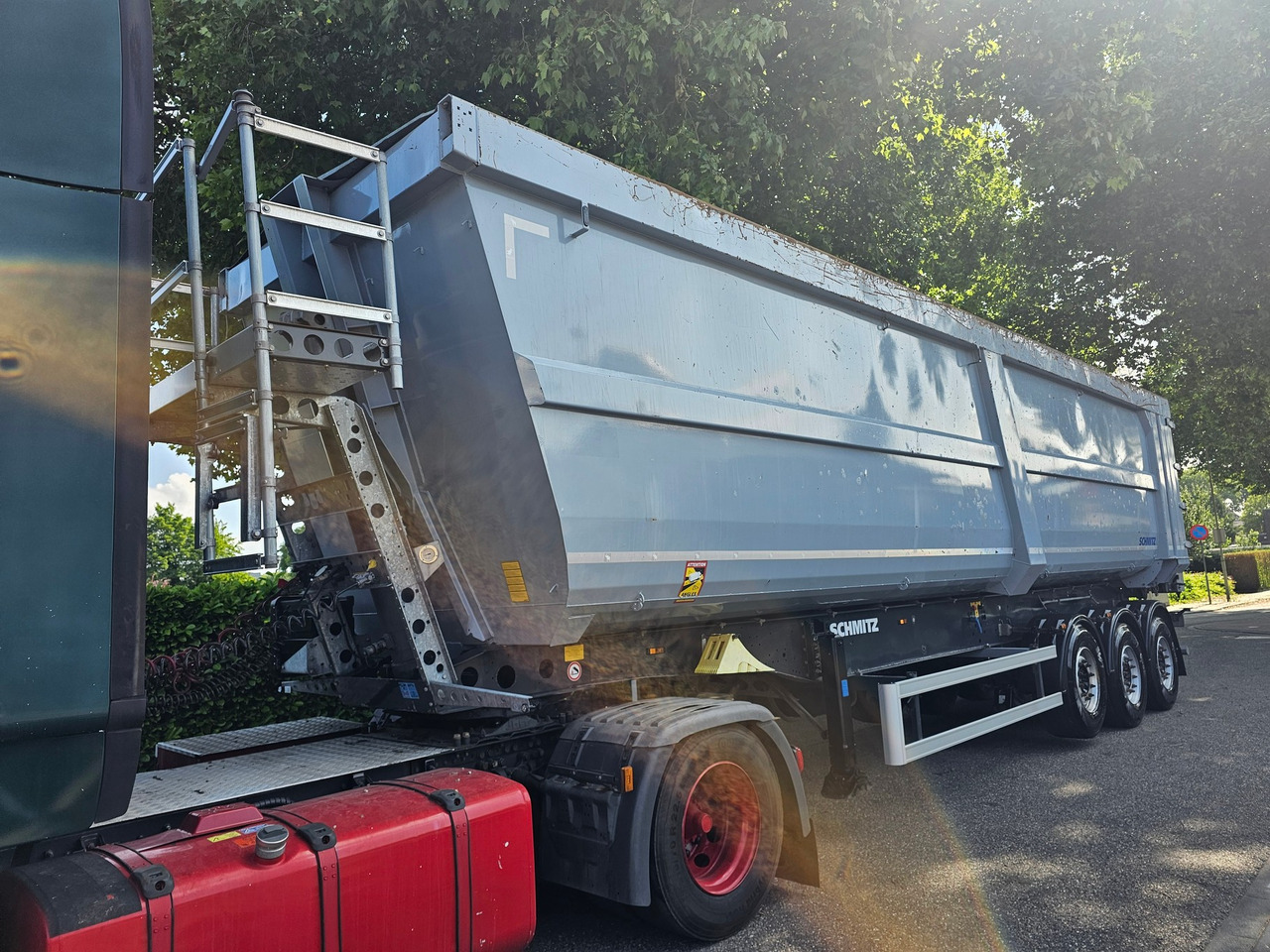 Schmitz SGF-S3 Scraptipper 55 M3 - Kipper Auflieger: das Bild 5 Schmitz SGF-S3 Scraptipper 55 M3 - Kipper Auflieger: das Bild 5