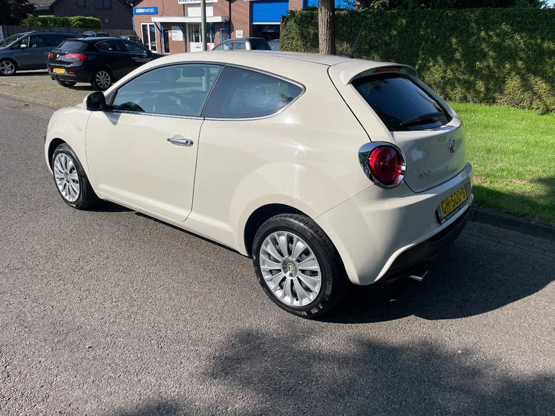 Alfa Romeo MiTo ZEER MOOI in prijs verlaagt - Schrägheck: das Bild 4 Alfa Romeo MiTo ZEER MOOI in prijs verlaagt - Schrägheck: das Bild 4