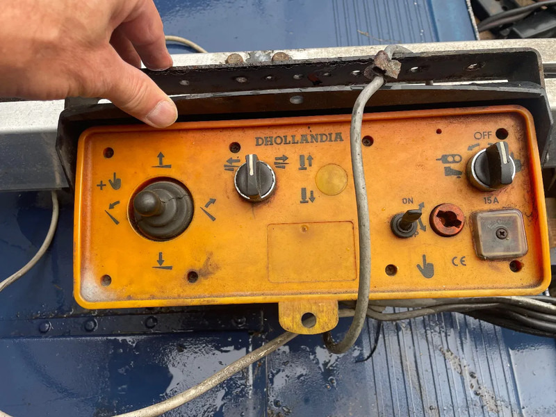 Kässbohrer 1500 KG Laadklep. Gebruikt - Koffer Auflieger: das Bild 3 Kässbohrer 1500 KG Laadklep. Gebruikt - Koffer Auflieger: das Bild 3