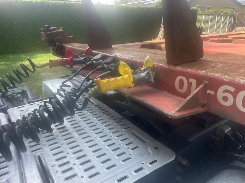 Renders 2x 20 1x 30 1x 40 in prijs verlaagt - Container/ Wechselfahrgestell Auflieger: das Bild 2 Renders 2x 20 1x 30 1x 40 in prijs verlaagt - Container/ Wechselfahrgestell Auflieger: das Bild 2