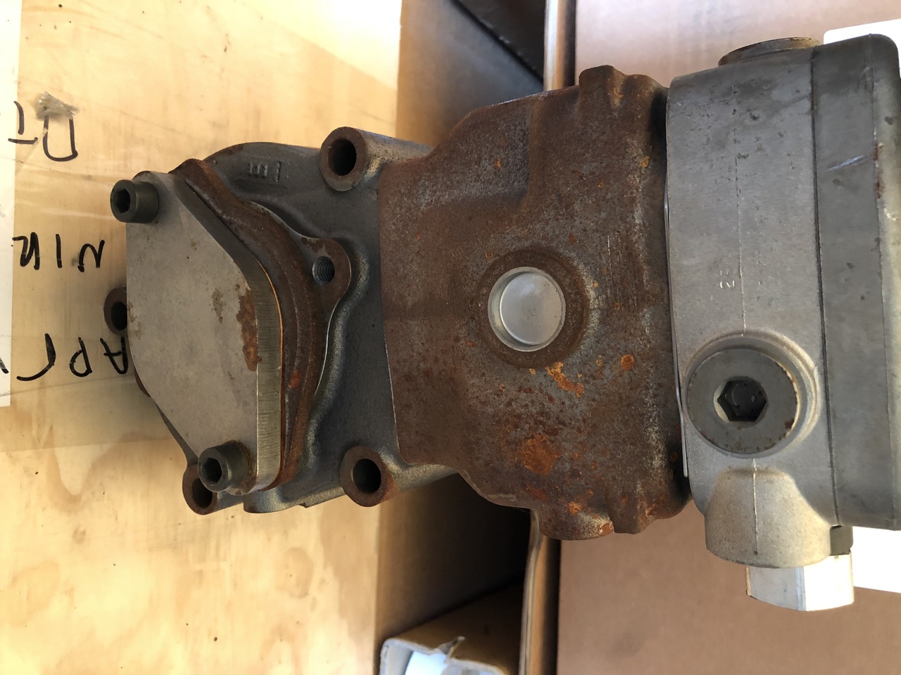 AIR COMPRESSOR MAN TGA - Kompressor, Druckluftanlage: das Bild 3 AIR COMPRESSOR MAN TGA - Kompressor, Druckluftanlage: das Bild 3