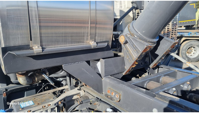 Volvo FH750 New engine and gearbox - Fahrgestell LKW: das Bild 4 Volvo FH750 New engine and gearbox - Fahrgestell LKW: das Bild 4