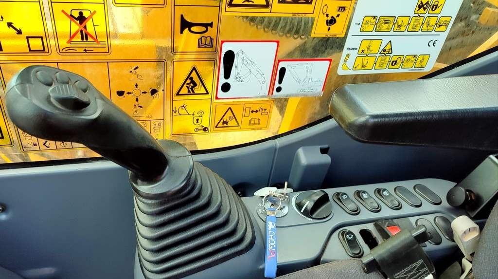 Kettenbagger Komatsu PC210LC-11: das Bild 12