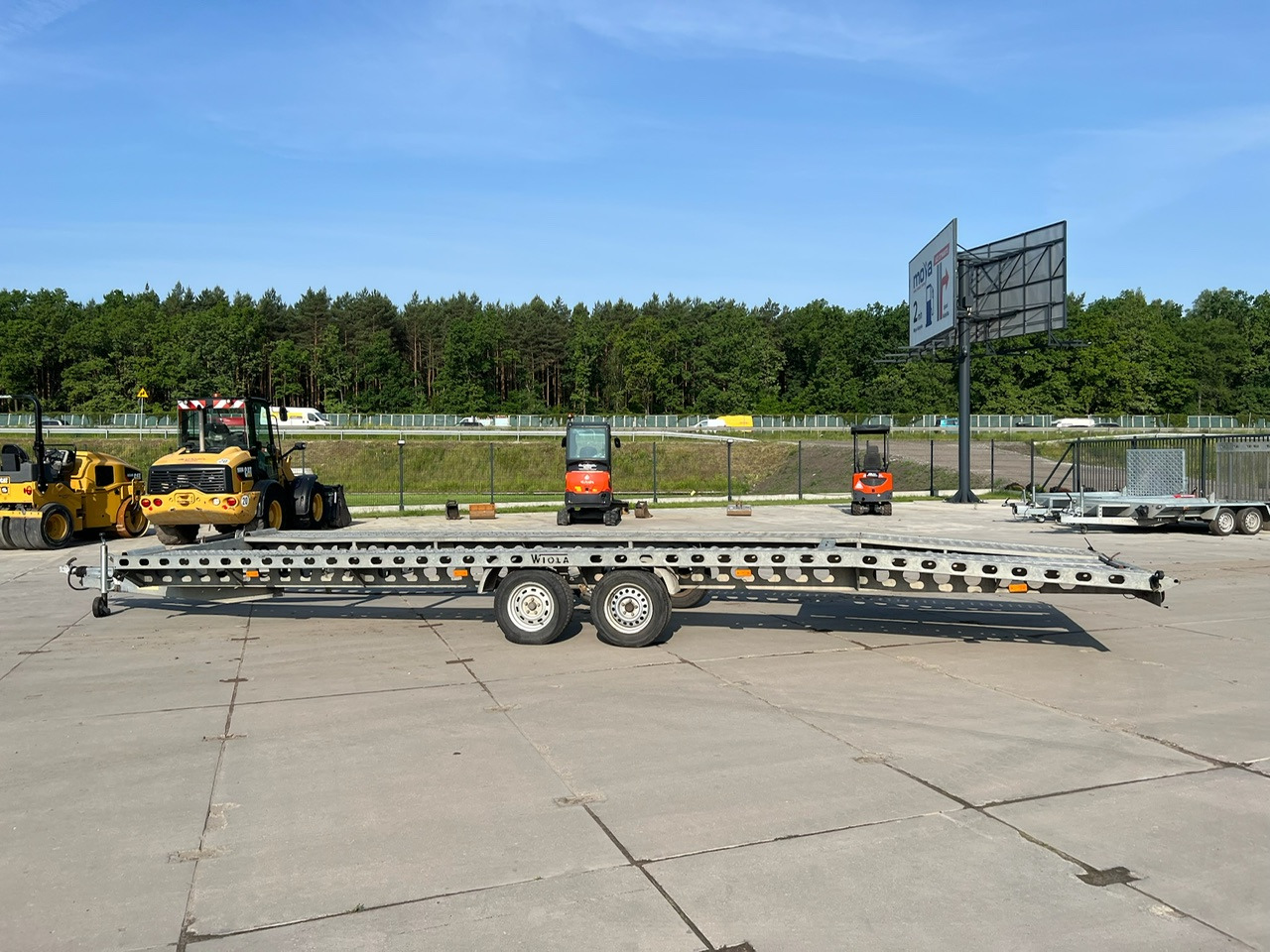 Autotransporter Anhänger przyczepa laweta WIOLA: das Bild 17 Autotransporter Anhänger przyczepa laweta WIOLA: das Bild 17