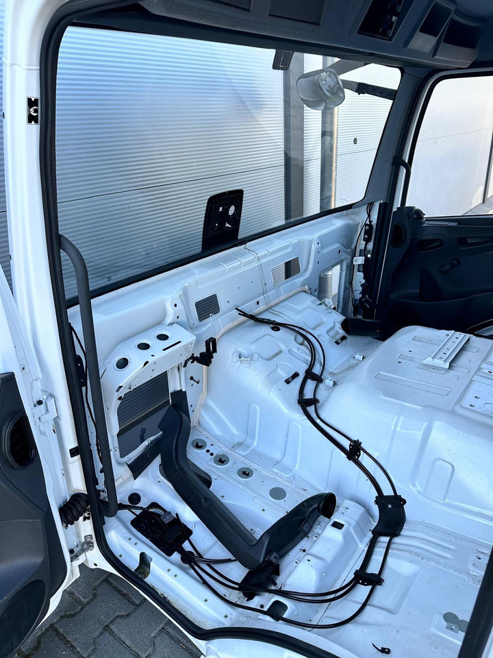 MB ATEGO CABINE EURO 6 TUNEL VOOR 6 CYL.MOTOR ALLEEN FRAME 000074B - Fahrerhaus für LKW: das Bild 3 MB ATEGO CABINE EURO 6 TUNEL VOOR 6 CYL.MOTOR ALLEEN FRAME 000074B - Fahrerhaus für LKW: das Bild 3