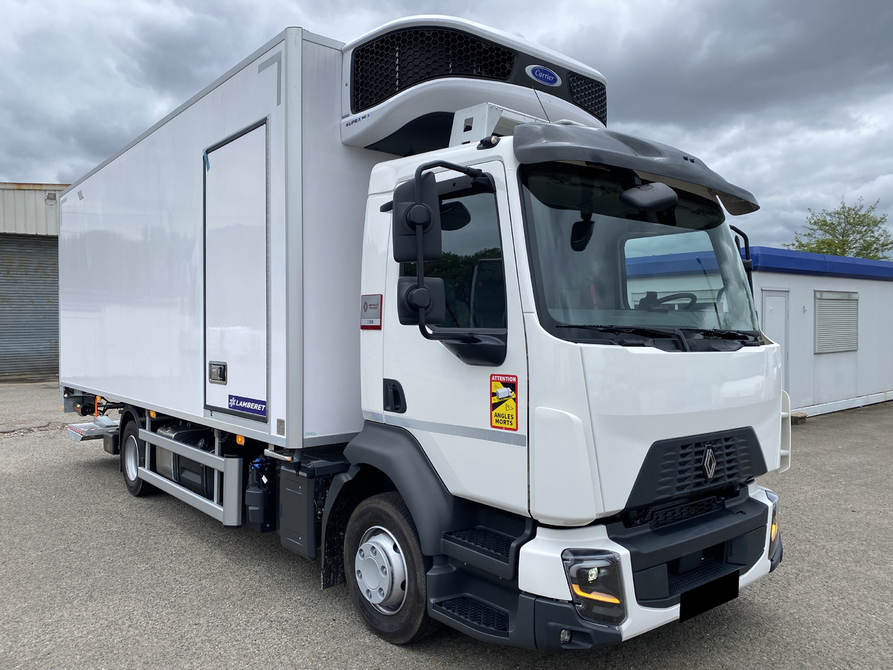 RENAULT D 12 - Kühlkoffer LKW: das Bild 1 RENAULT D 12 - Kühlkoffer LKW: das Bild 1