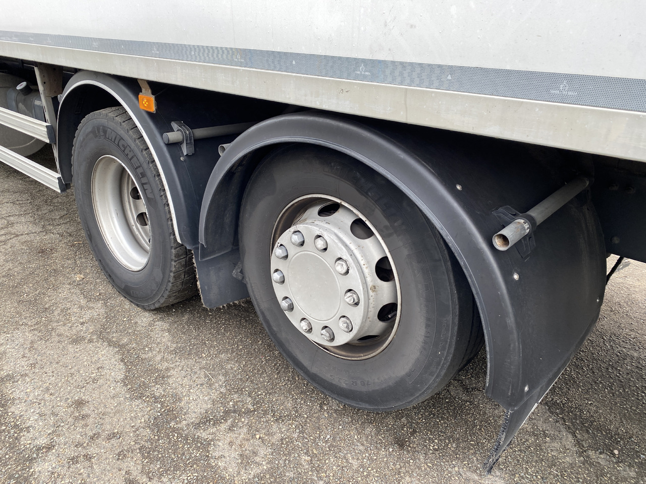 Kühlkoffer LKW Für die Beförderung von Lebensmittel RENAULT T: das Bild 8 Kühlkoffer LKW Für die Beförderung von Lebensmittel RENAULT T: das Bild 8