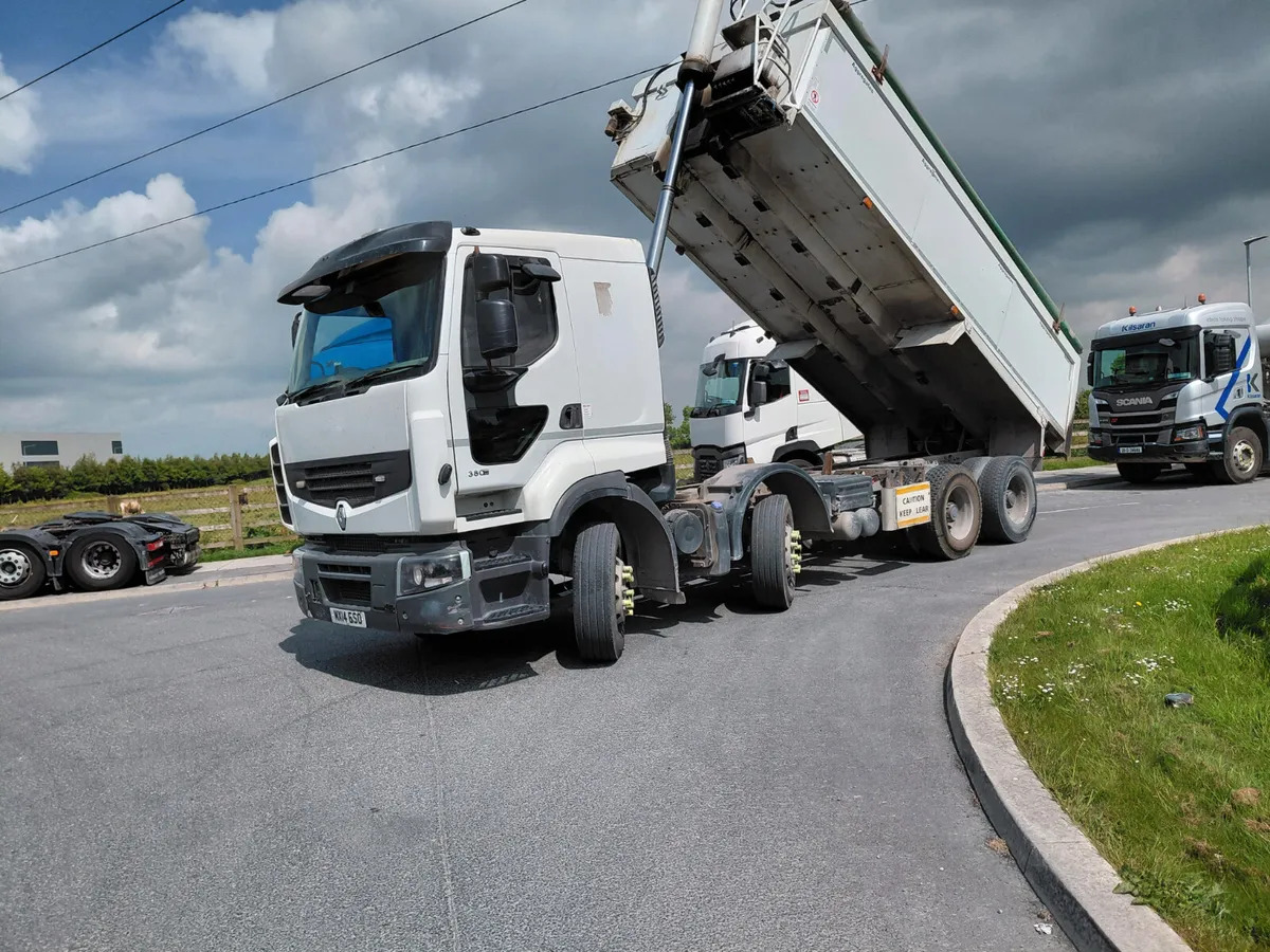 2014 Renault Premium Lander - Kipper: das Bild 2 2014 Renault Premium Lander - Kipper: das Bild 2