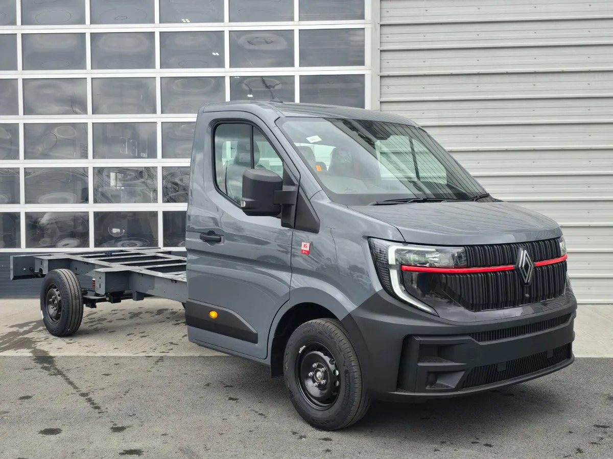 2025 Renault Master Chassis and Cab 150BHP - Fahrgestell LKW: das Bild 1 2025 Renault Master Chassis and Cab 150BHP - Fahrgestell LKW: das Bild 1