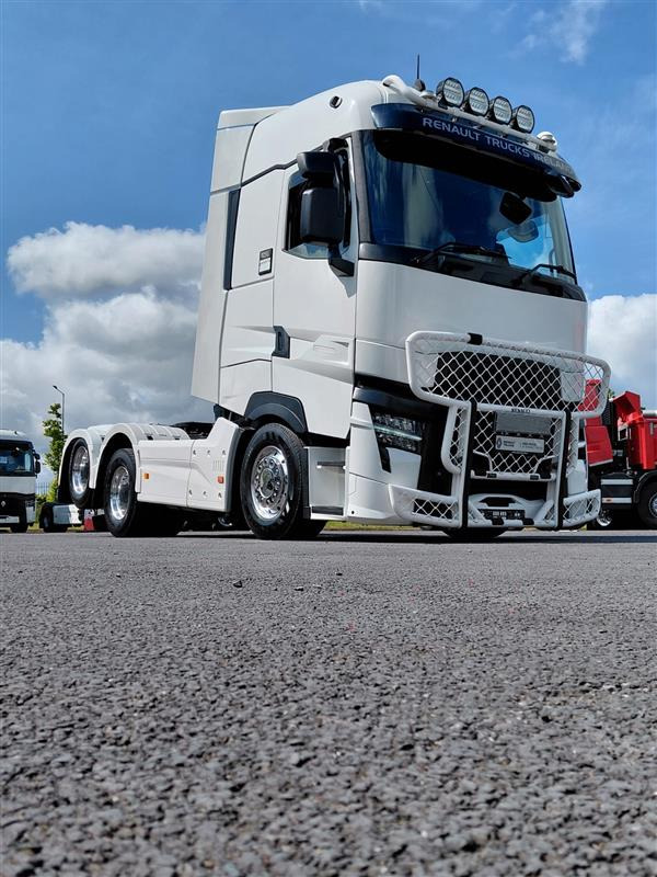 Renault T-High 520 Twin Wheel Tag - Sattelzugmaschine: das Bild 2 Renault T-High 520 Twin Wheel Tag - Sattelzugmaschine: das Bild 2