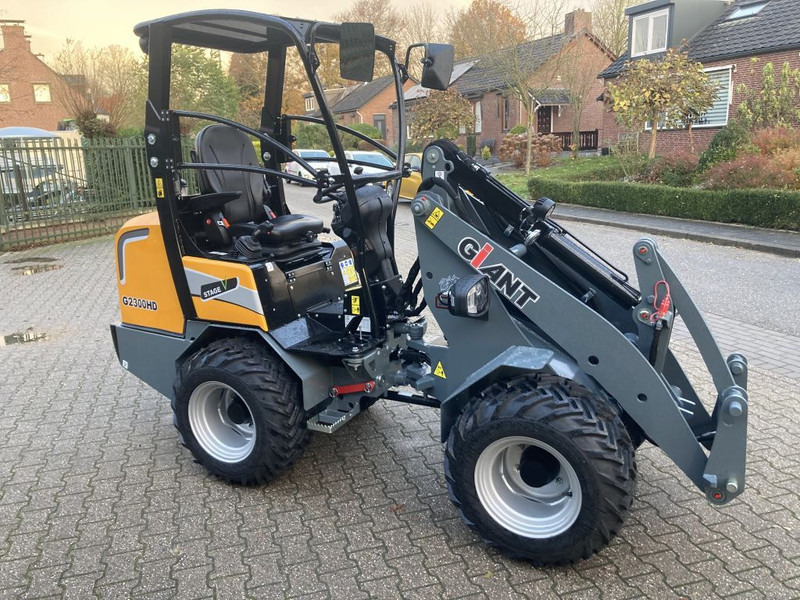 Giant G2300 HD - Hoflader: das Bild 5 Giant G2300 HD - Hoflader: das Bild 5