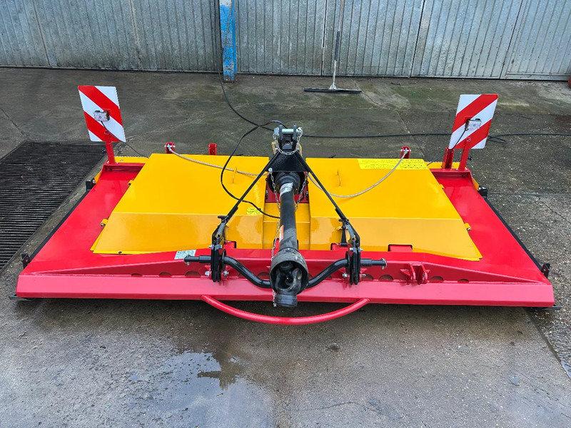 Koja weidebloter 275 - Mähwerk: das Bild 2 Koja weidebloter 275 - Mähwerk: das Bild 2