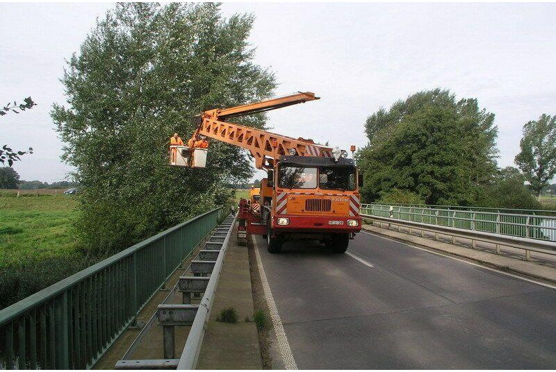 Faun TF00.81/52 Emelőkosaras 28m - LKW mit Arbeitsbühne: das Bild 2 Faun TF00.81/52 Emelőkosaras 28m - LKW mit Arbeitsbühne: das Bild 2