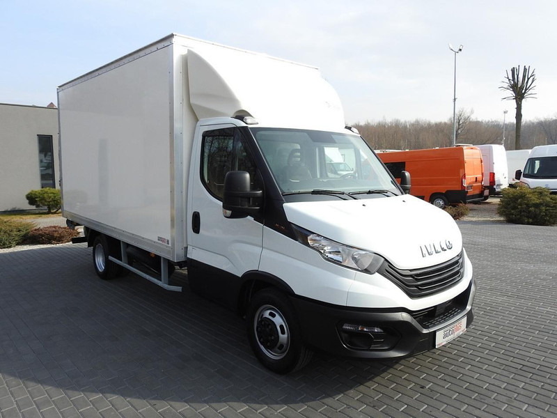 Iveco DAILY 35C16 KONTENER WINDA 8 PALET TEMPOMAT BLIŹNIACZE KOŁA KLIM - Koffer Transporter: das Bild 4 Iveco DAILY 35C16 KONTENER WINDA 8 PALET TEMPOMAT BLIŹNIACZE KOŁA KLIM - Koffer Transporter: das Bild 4