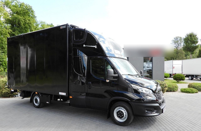 Iveco DAILY 35S18 KONTENER WINDA 8 PALET WEBASTO TEMPOMAT NAWIGACJA LE - Koffer Transporter: das Bild 1 Iveco DAILY 35S18 KONTENER WINDA 8 PALET WEBASTO TEMPOMAT NAWIGACJA LE - Koffer Transporter: das Bild 1