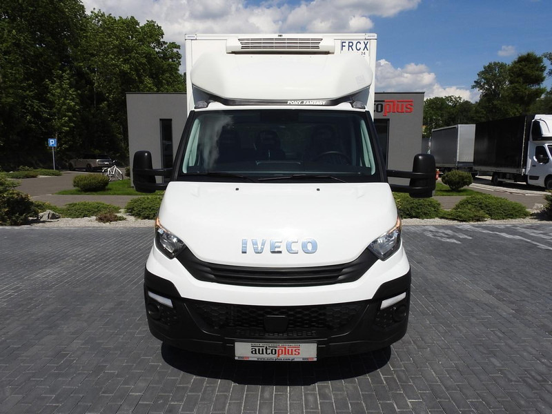 Iveco DAILY 50C15 CHŁODNIA KONTENER -5*C ZASILANIE 230V KLIMATYZACJA B - Kühltransporter: das Bild 5 Iveco DAILY 50C15 CHŁODNIA KONTENER -5*C ZASILANIE 230V KLIMATYZACJA B - Kühltransporter: das Bild 5