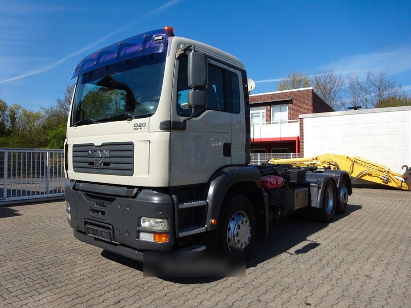 MAN 26.310 TGA - Hook lift truck - Abrollkipper: das Bild 2 MAN 26.310 TGA - Hook lift truck - Abrollkipper: das Bild 2