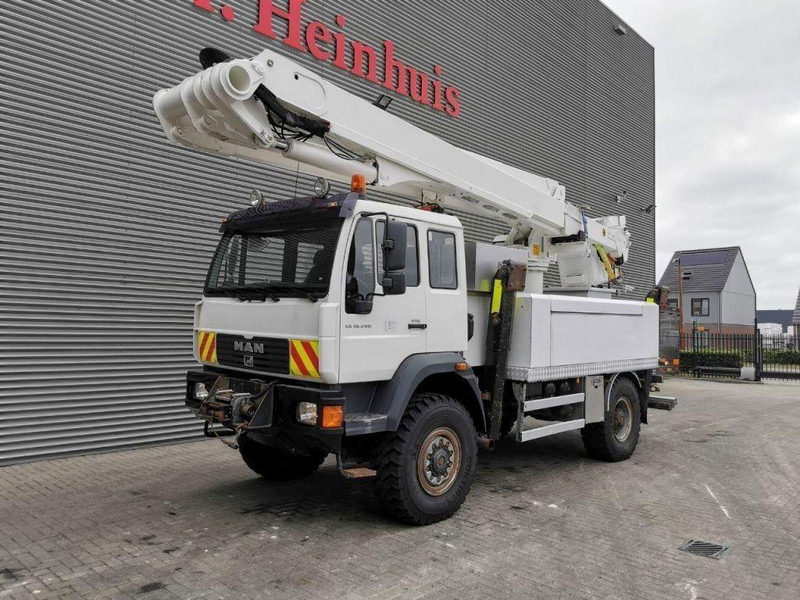 MAN LE 18.280 - Lifting basket 20,3m 4x4 - LKW mit Arbeitsbühne, Autokran: das Bild 1 MAN LE 18.280 - Lifting basket 20,3m 4x4 - LKW mit Arbeitsbühne, Autokran: das Bild 1