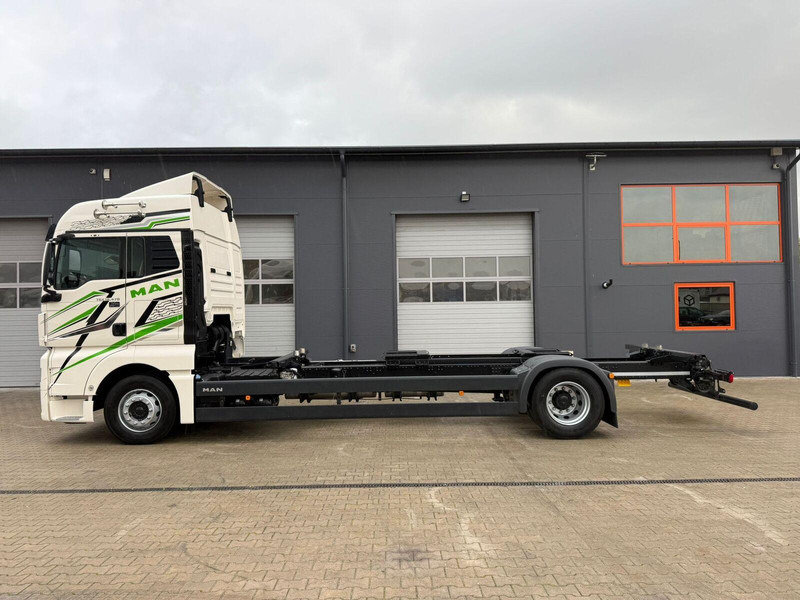 MAN TGX 18.470 // Przebieg 252 tyś. km !!! // Ciężarówka jak nowa // - Fahrgestell LKW: das Bild 2 MAN TGX 18.470 // Przebieg 252 tyś. km !!! // Ciężarówka jak nowa // - Fahrgestell LKW: das Bild 2