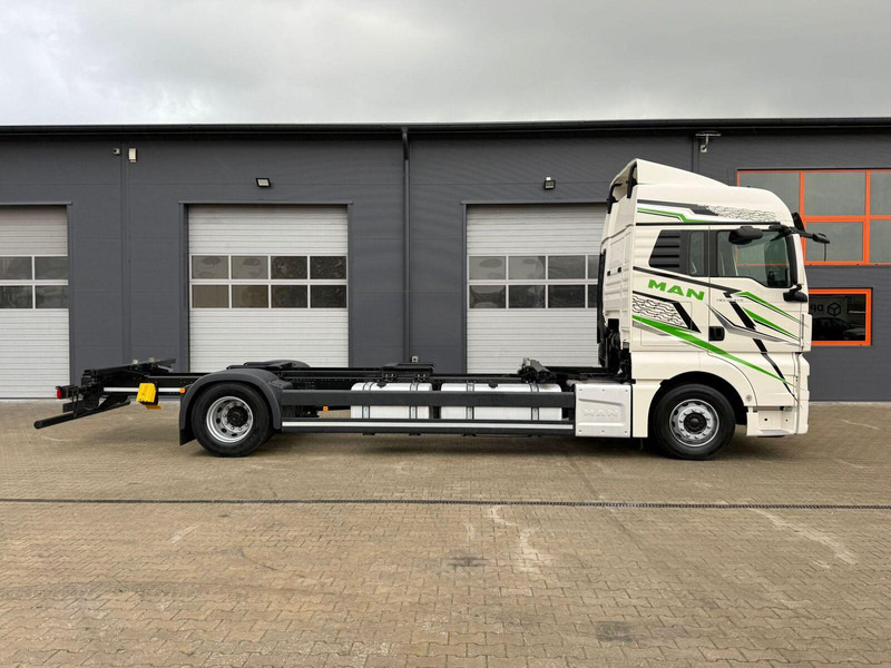 MAN TGX 18.470 // Przebieg 252 tyś. km !!! // Ciężarówka jak nowa // - Fahrgestell LKW: das Bild 5 MAN TGX 18.470 // Przebieg 252 tyś. km !!! // Ciężarówka jak nowa // - Fahrgestell LKW: das Bild 5