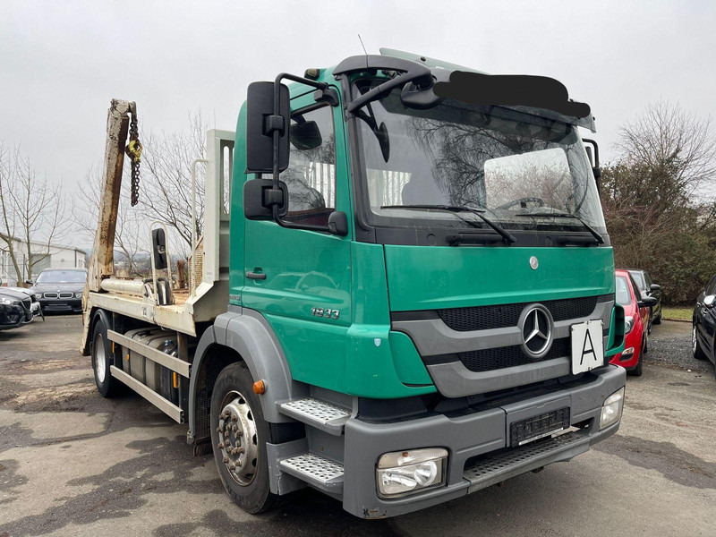 Mercedes-Benz 1833 Absetzkipper Bluetec 5 Klima 2 Hand Orig Km - Containerwagen/ Wechselfahrgestell LKW, Autokran: das Bild 1 Mercedes-Benz 1833 Absetzkipper Bluetec 5 Klima 2 Hand Orig Km - Containerwagen/ Wechselfahrgestell LKW, Autokran: das Bild 1
