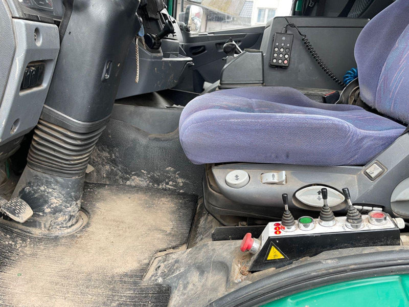 Mercedes-Benz 1833 Absetzkipper Bluetec 5 Klima 2 Hand Orig Km - Containerwagen/ Wechselfahrgestell LKW, Autokran: das Bild 4 Mercedes-Benz 1833 Absetzkipper Bluetec 5 Klima 2 Hand Orig Km - Containerwagen/ Wechselfahrgestell LKW, Autokran: das Bild 4