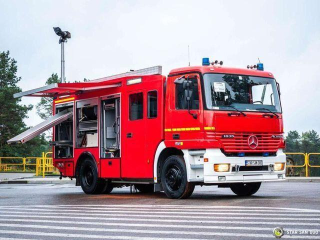 Mercedes-Benz ACTROS 1835 4x2 ZIEGLER FIRE BRIGADE - Feuerwehrfahrzeug: das Bild 2 Mercedes-Benz ACTROS 1835 4x2 ZIEGLER FIRE BRIGADE - Feuerwehrfahrzeug: das Bild 2