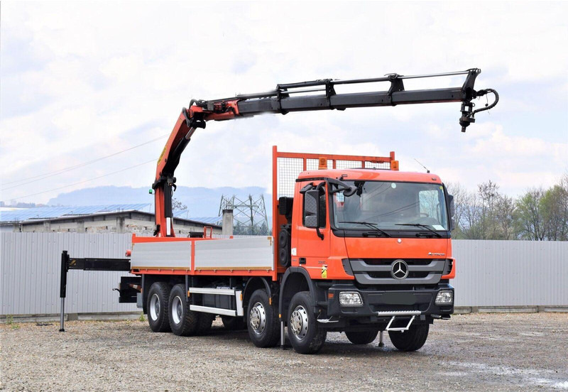 Mercedes-Benz ACTROS 3241 - Pritsche LKW, Autokran: das Bild 2 Mercedes-Benz ACTROS 3241 - Pritsche LKW, Autokran: das Bild 2