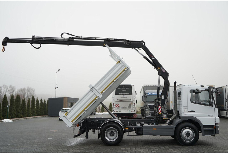 Mercedes-Benz ATEGO 1218 / 4x2 / WYWROTKA + HDS HIAB 0088 BS-3 / PILOT /MANU - Kipper, Autokran: das Bild 5 Mercedes-Benz ATEGO 1218 / 4x2 / WYWROTKA + HDS HIAB 0088 BS-3 / PILOT /MANU - Kipper, Autokran: das Bild 5