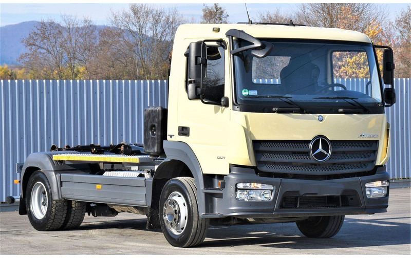 Mercedes-Benz ATEGO 1221 * ABROLLKIPPER * TOPZUSTAND - Abrollkipper: das Bild 3 Mercedes-Benz ATEGO 1221 * ABROLLKIPPER * TOPZUSTAND - Abrollkipper: das Bild 3