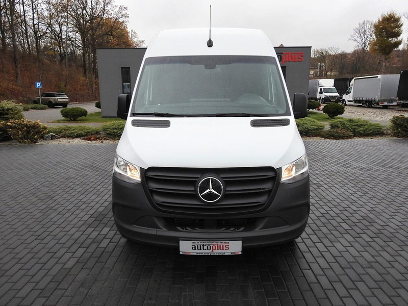 Mercedes-Benz ESPRINTER NOWY ELEKTRYCZNY FURGON AUTOMAT GWARANCJA 95KM [ 607 - Koffer Transporter, Elektro-Transporter: das Bild 5 Mercedes-Benz ESPRINTER NOWY ELEKTRYCZNY FURGON AUTOMAT GWARANCJA 95KM [ 607 - Koffer Transporter, Elektro-Transporter: das Bild 5