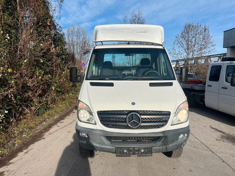 Mercedes-Benz SPRINTER 519 - Minisattelzug: das Bild 2 Mercedes-Benz SPRINTER 519 - Minisattelzug: das Bild 2