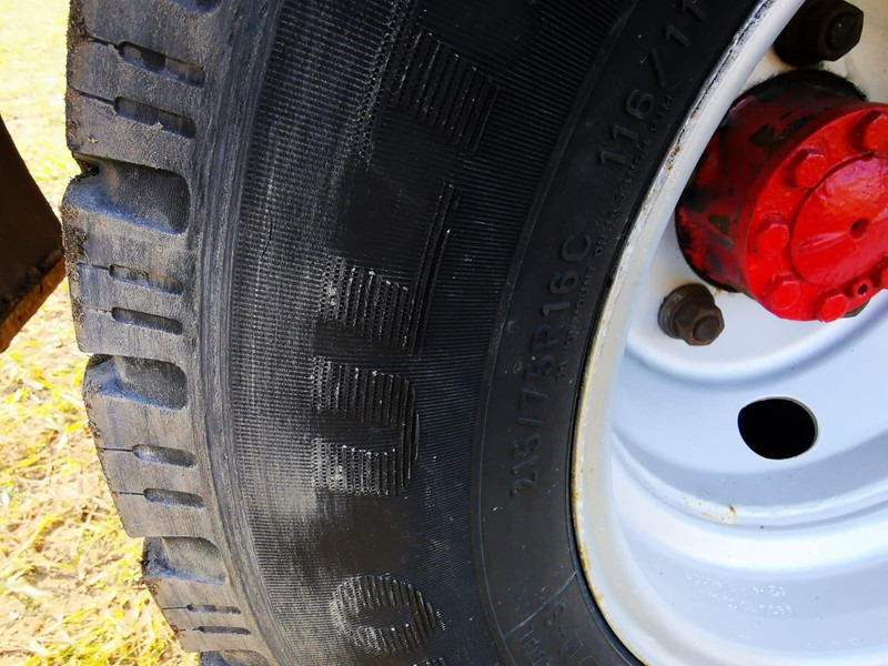 Renault MASCOTT 160 dxi BE Mini Trekker - SZM - 3.5t - Minisattelzug: das Bild 5 Renault MASCOTT 160 dxi BE Mini Trekker - SZM - 3.5t - Minisattelzug: das Bild 5