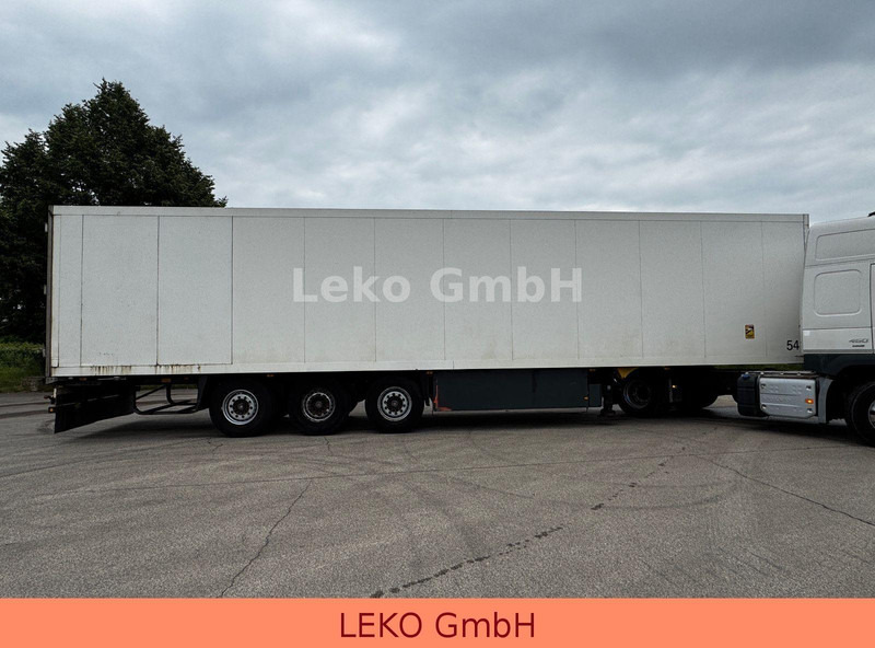 Koffer Auflieger Schmitz Cargobull SKO 24: das Bild 6