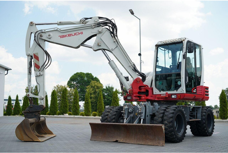 Takeuchi TB 295 W / KOPARKA KOŁOWA / 2016 ROK / PO KONTRAKCIE SERWISOWYM - Mobilbagger: das Bild 1 Takeuchi TB 295 W / KOPARKA KOŁOWA / 2016 ROK / PO KONTRAKCIE SERWISOWYM - Mobilbagger: das Bild 1