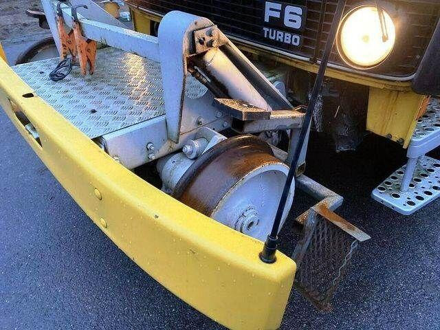 Volvo F 6 RAIL ROAD Platform Schienen TWO WAY - LKW mit Arbeitsbühne: das Bild 5 Volvo F 6 RAIL ROAD Platform Schienen TWO WAY - LKW mit Arbeitsbühne: das Bild 5