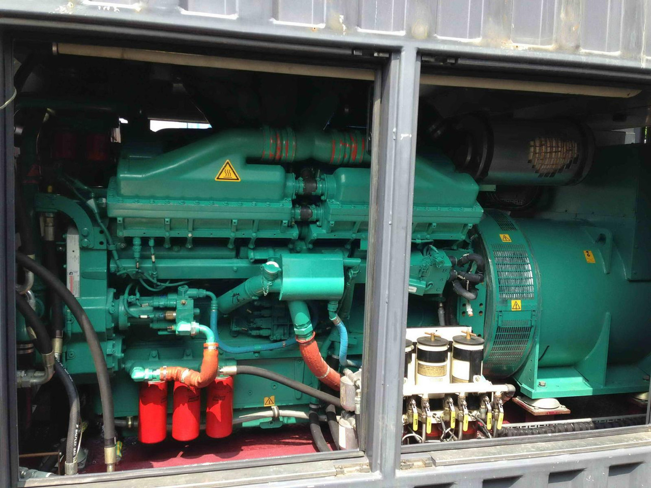 Cummins Generator 1000 KW 1250 KVA powerd by QSK45-G4 Engine - Stromgenerator: das Bild 3 Cummins Generator 1000 KW 1250 KVA powerd by QSK45-G4 Engine - Stromgenerator: das Bild 3