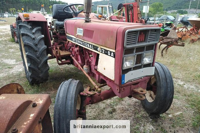 INTERNATIONAL 433 SA Farm Tractor | 2.5L Diesel | 4x2 | Brand New Tyres - Traktor: das Bild 2 INTERNATIONAL 433 SA Farm Tractor | 2.5L Diesel | 4x2 | Brand New Tyres - Traktor: das Bild 2