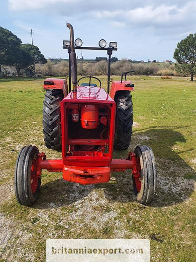 International Harvester McCormick 523 | 2.9 diesel | 3 cylinder | - Landmaschine: das Bild 2 International Harvester McCormick 523 | 2.9 diesel | 3 cylinder | - Landmaschine: das Bild 2