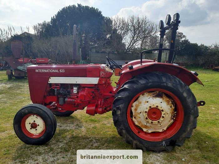 International Harvester McCormick 523 | 2.9 diesel | 3 cylinder | - Landmaschine: das Bild 3 International Harvester McCormick 523 | 2.9 diesel | 3 cylinder | - Landmaschine: das Bild 3