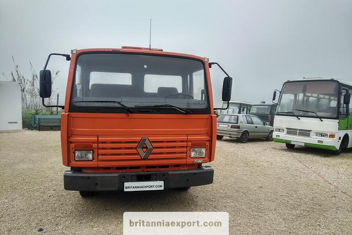 RENAULT Midliner S120 Turbo | Perkins 3.9 diesel engine | ZF manual - Fahrgestell LKW: das Bild 2 RENAULT Midliner S120 Turbo | Perkins 3.9 diesel engine | ZF manual - Fahrgestell LKW: das Bild 2
