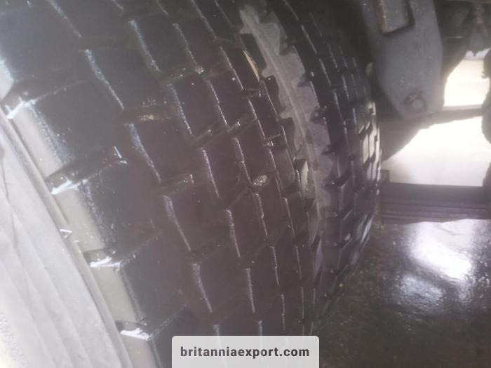 Pritsche LKW SCANIA P93H 280 6x2 10 Tyres Flatbed Truck – 26 Ton | On springs: das Bild 8