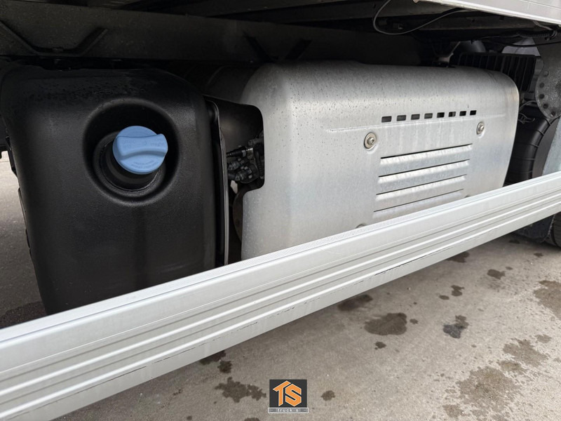 DAF LF 230 FA 12 TON - AUTOMATIC - ORIGINAL KM - TOP! - Koffer LKW: das Bild 5 DAF LF 230 FA 12 TON - AUTOMATIC - ORIGINAL KM - TOP! - Koffer LKW: das Bild 5