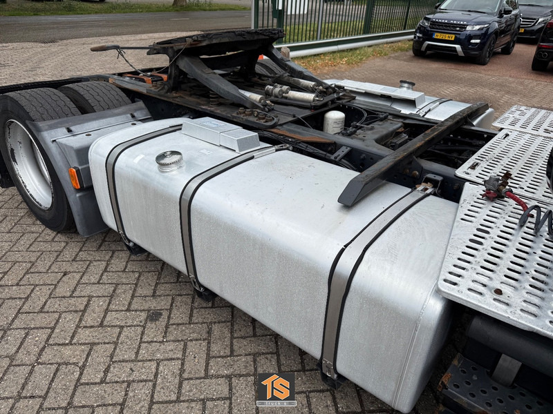 Iveco AS 460 Mega EURO 6 - AUTOMATIC - 2 TANKS - HEBESATTEL/HEFSCHOTEL/LIFTING FIFTH WHEEL - Sattelzugmaschine: das Bild 5 Iveco AS 460 Mega EURO 6 - AUTOMATIC - 2 TANKS - HEBESATTEL/HEFSCHOTEL/LIFTING FIFTH WHEEL - Sattelzugmaschine: das Bild 5